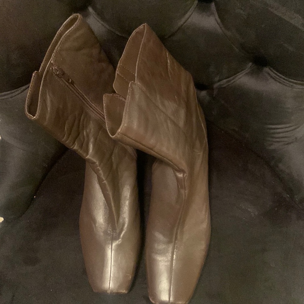Women leather boots